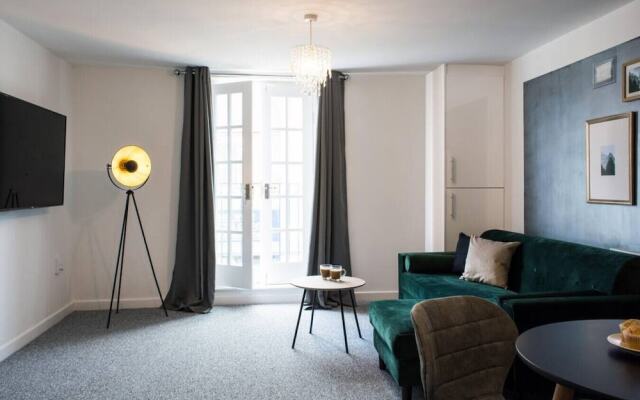 2 Bedroom Apt Leamington Spa