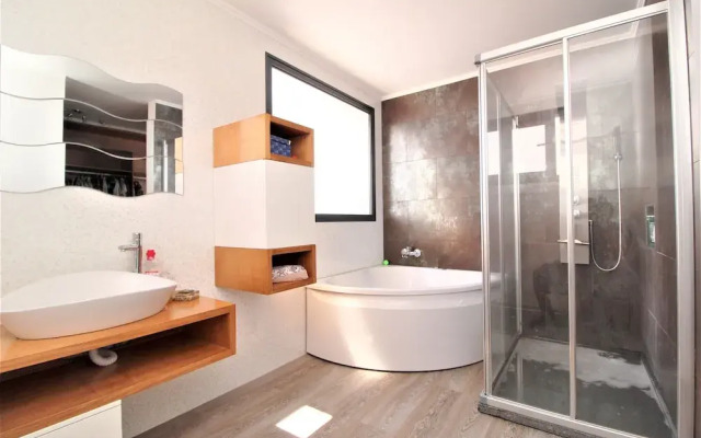 Plaza Villa with Private Pool
