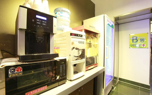 Incheon (Dongam) Red Dragonfly Hotel