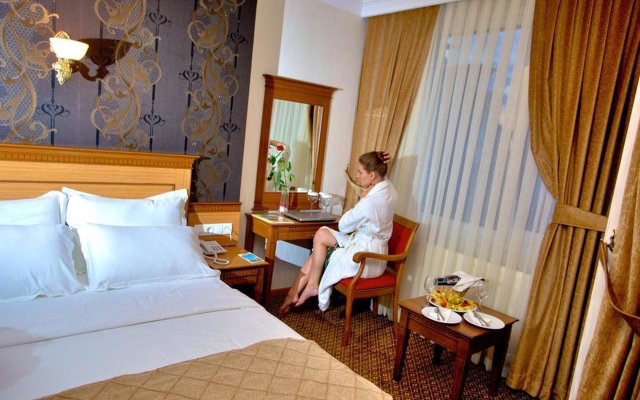 Ünal Hotel