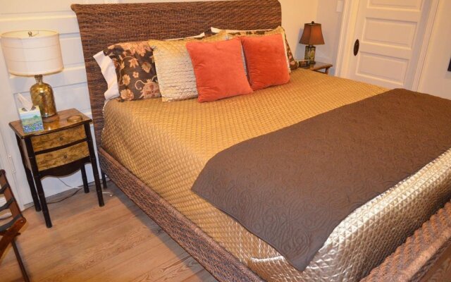 Adams House Bed & Breakfast