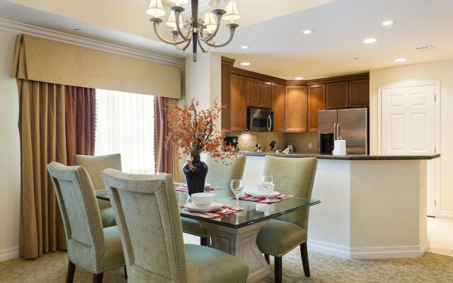 Cabana Court in Reunion Resort 3 Br condo by RedAwning