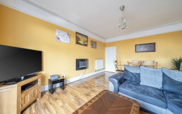 4Br Stunning Sea View Escape-near Snowdonia & Coastal Trails