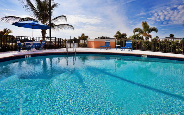 Holiday Inn Express Hotel & Suites Lake Okeechobee by IHG