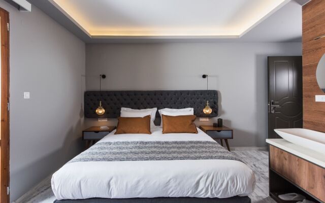 Minaret Suites & Apartments