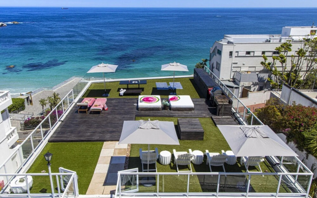 Clifton YOLO Spaces – Clifton Sea View Apartments