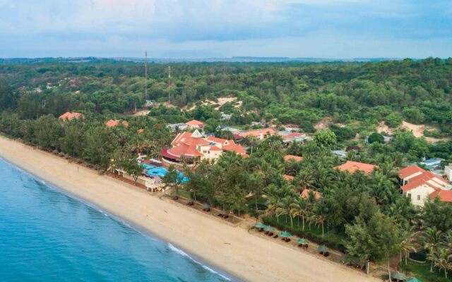 Golden Coast Resort and Spa