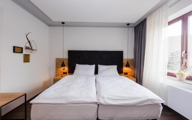 360 Grad Hotel & Bar