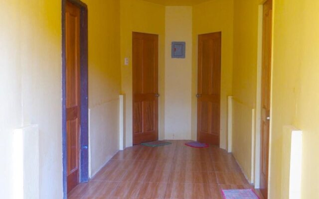 Hill Myna Beach Cottage