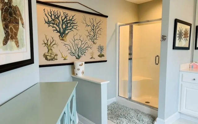 No Egrets 3 Bedroom Condo by RedAwning