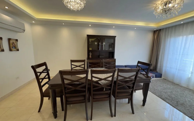CK 1108 Spacious 2BR Apt 2BA Near Airport