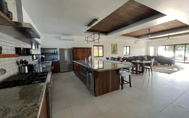 NEW Oceanfront 5 Bedroom Private Island Villa