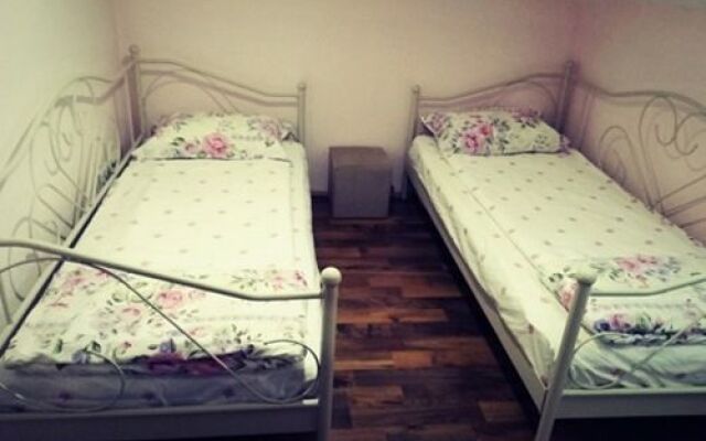 PANSION ZEYNO - Guesthouse 4sisters