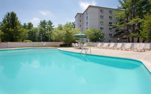 Holiday Inn Salem (I-93 At Exit 2)
