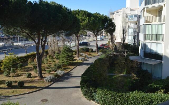 Appartement Le Grau-du-Roi, 2 pièces, 4 personnes - FR-1-250-108