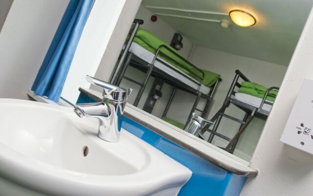 Hostel YHA Poppit Sands