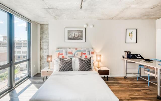 Mint House Minneapolis - Downtown West