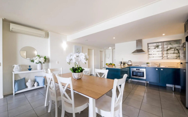 Coastal Charm On Airlie