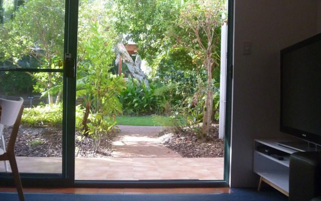 Chez Noosa Resort Motel