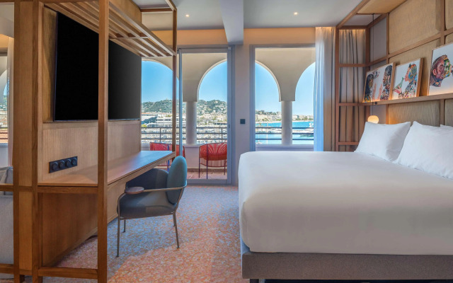 Canopy by Hilton Cannes