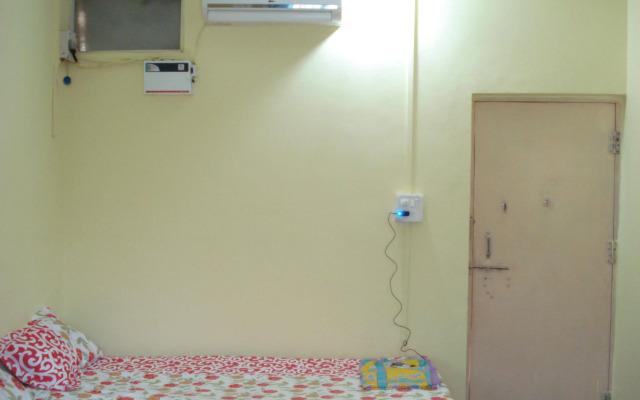 Om Yoga Shala & Guest House