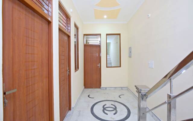 OYO 16431 Hotel New Comfort 1