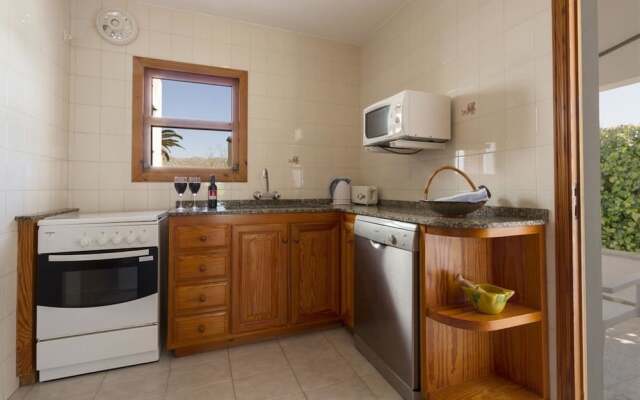 Villa - 2 Bedrooms with Pool - 103185