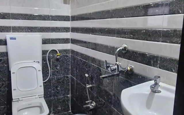 Fabhotel Shree Sai Inn