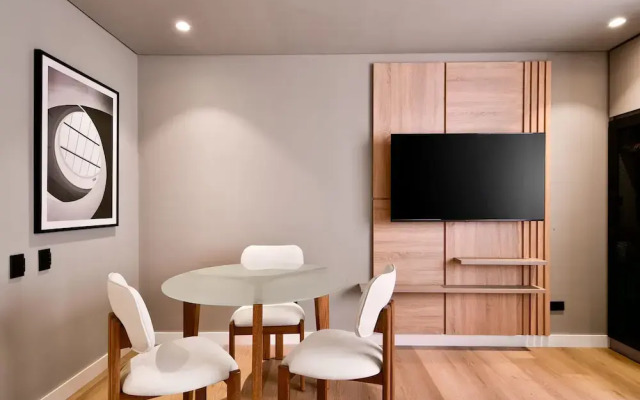 w Dazzling 2BR With Fantastic Deco in Unicentro