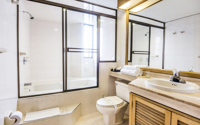 Travelers Suites Edificio Fontana Plaza