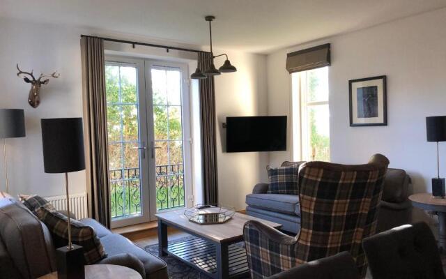 Royal Golf Apartments