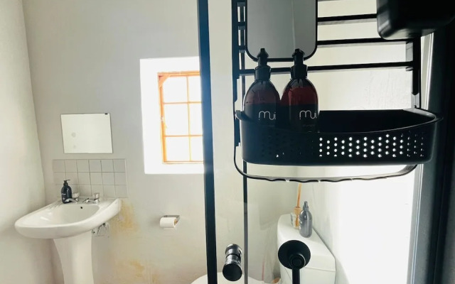 BIM Backpackers In Muizenberg