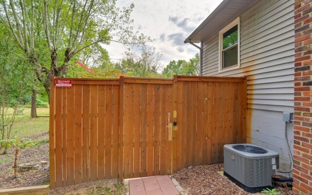 Old Hickory Hideout: Charming Apt w/ Deck!