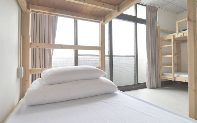 Sun Moon Lake OneLife Hostel