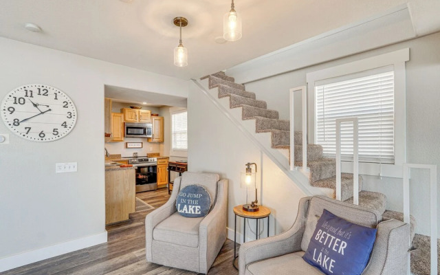 'bittersweet Lakefront Retreat' w/ Hot Tub & Dock!