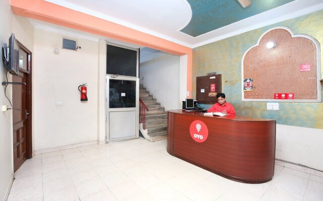 OYO 10239 Holiday INN Paradise