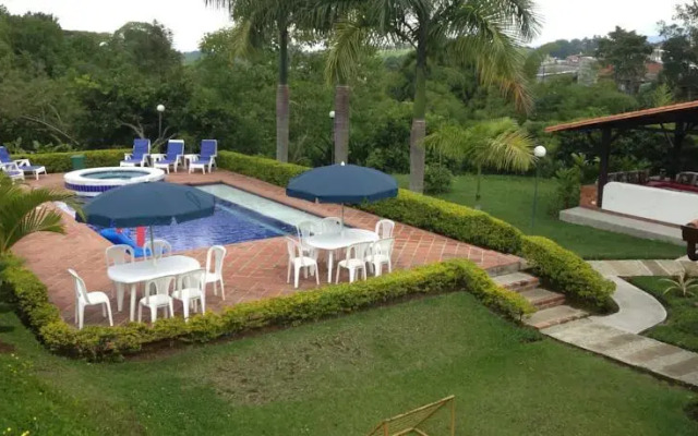 Hosteria Heliconia