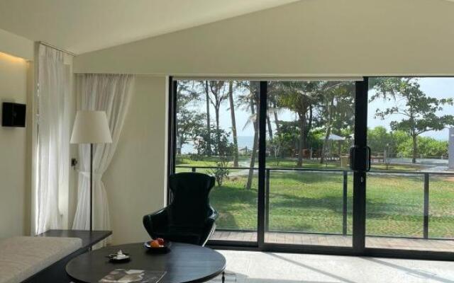 The Postcard on the Arabian Sea