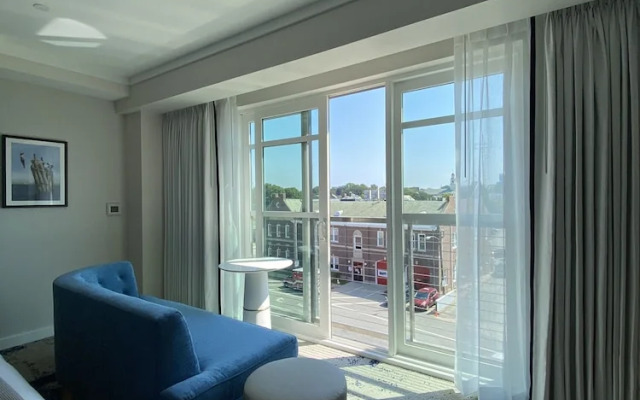 The Brenton Hotel