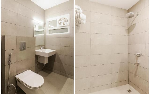 OYO Townhouse 408 Udyog Nagar