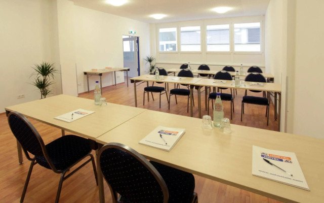 a&o Frankfurt Galluswarte - Hostel