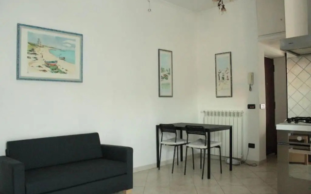 Pretty Little Apartment