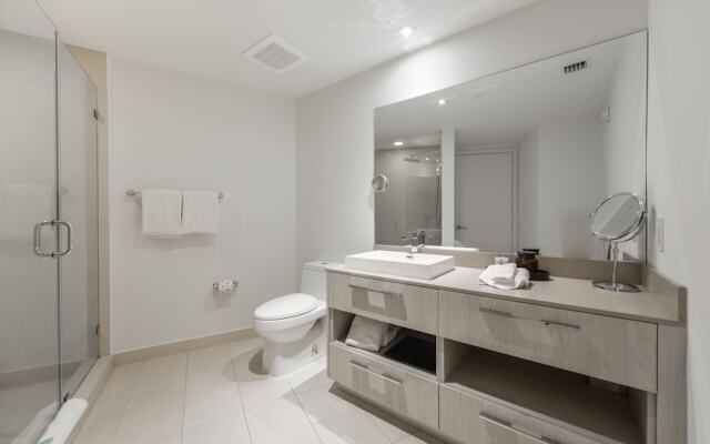 Luxury 2Br Condo At Hyde Beach