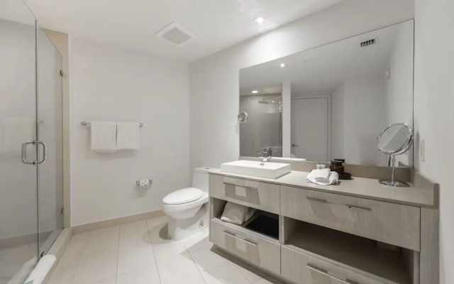 Oceanfront Luxe: Beach Condo