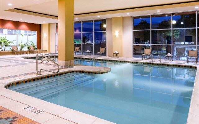 Embassy Suites by Hilton Albuquerque