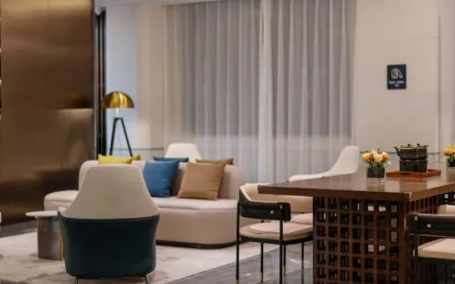 Atour Hotel Tianchang Qianqiu Avenue Bus Terminal Center