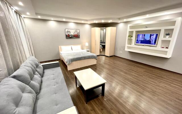 Home Hotel (Хоум Отель) на Красноармейской