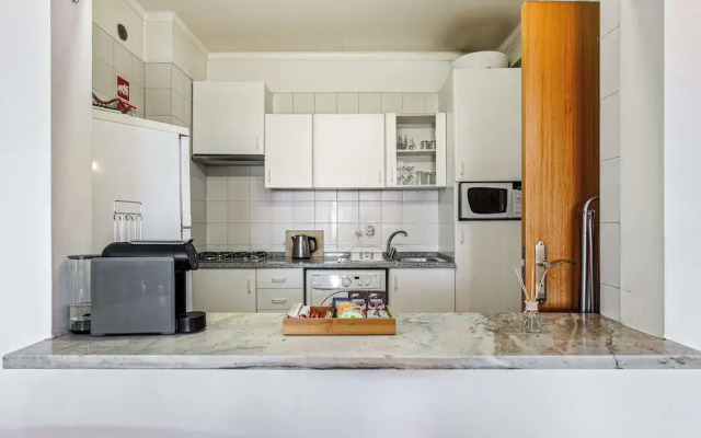 Remarkable 1 Bedroom Apartment Costa da Caparica