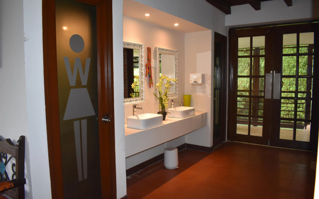 Hotel Bambu Inn