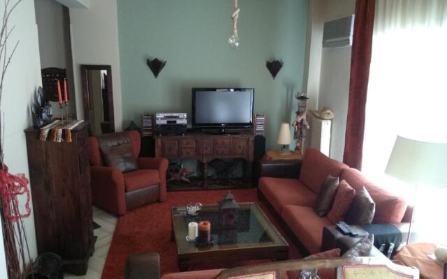 Efi'S House